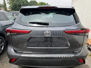 Toyota Highlander XLE AWD 2020 Gray