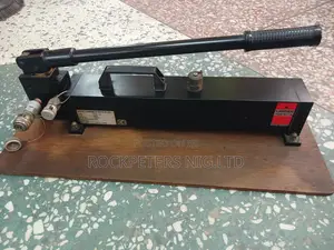 Lancier-Hydraulik Hand Pump P-32