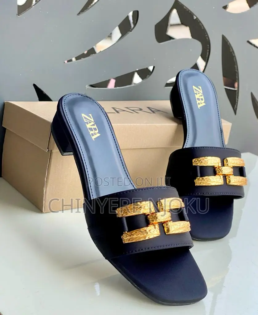 Flat Slippers