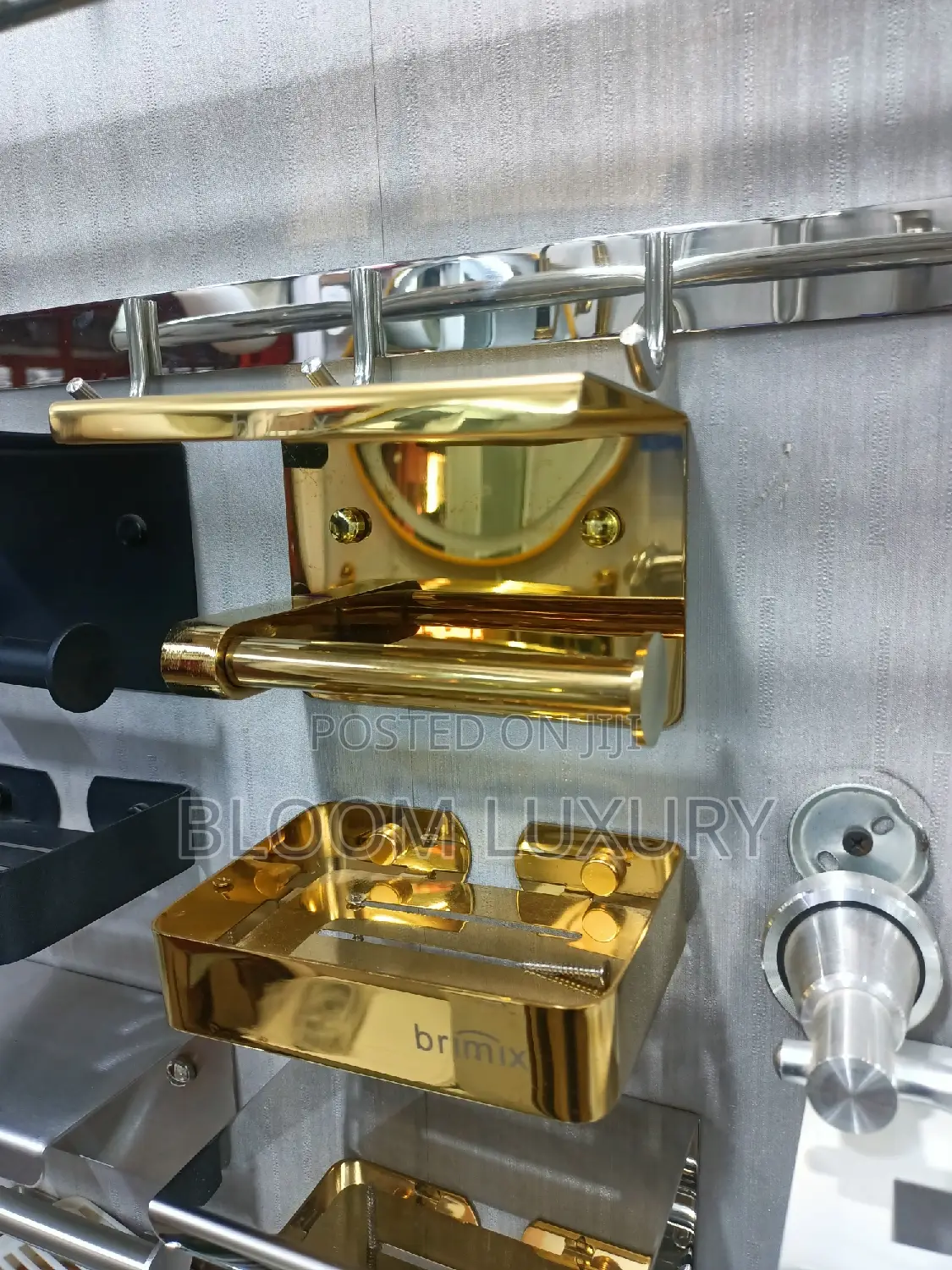 Soap Dish and Tissue Holder