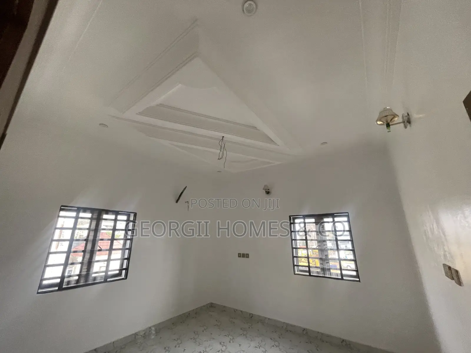 2bdrm Block of Flats in Apo District for sale