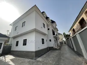 2bdrm Block of Flats in Apo District for sale