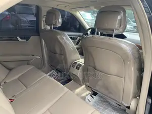 Mercedes-Benz C350 2015 Black
