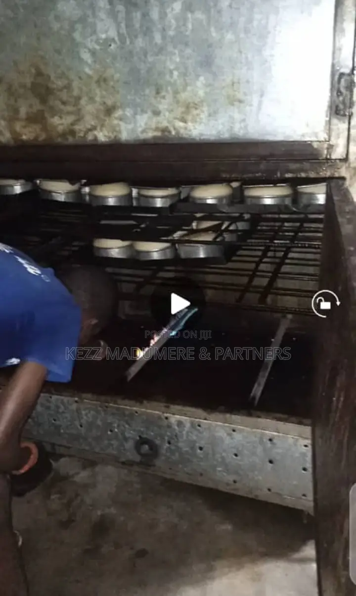 For Sale : A Functional Modern Bakery