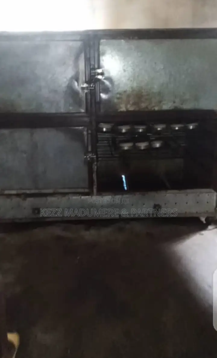 For Sale : A Functional Modern Bakery
