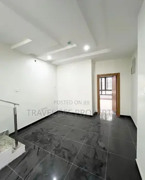 Furnished 5bdrm Duplex in Bananas Lsland for rent