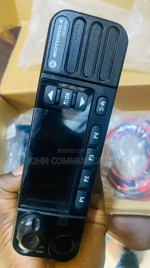 Motorola Dm4601e VHF Base Digital Radio
