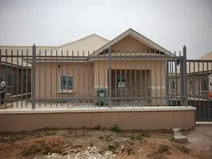 Photo - 3bdrm Bungalow in Sabon Lugbe for rent