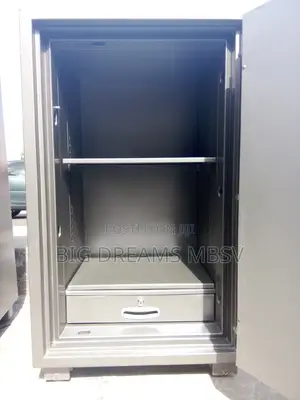 KOR Manual Fireproof Safe (07)