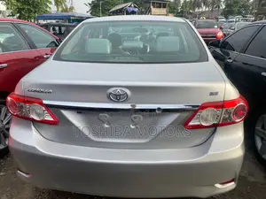 Toyota Corolla 2012 Silver