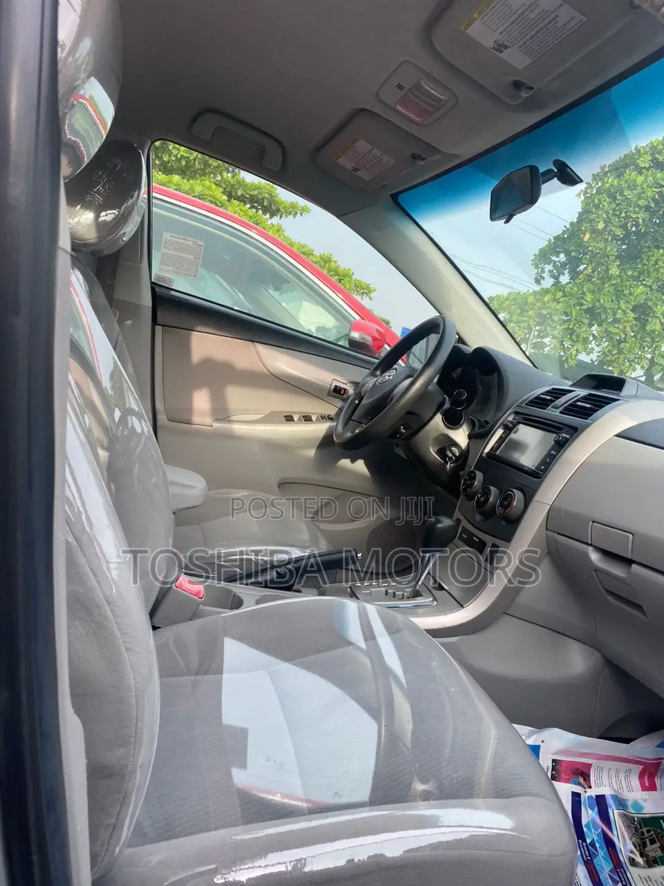 Toyota Corolla 2012 Silver