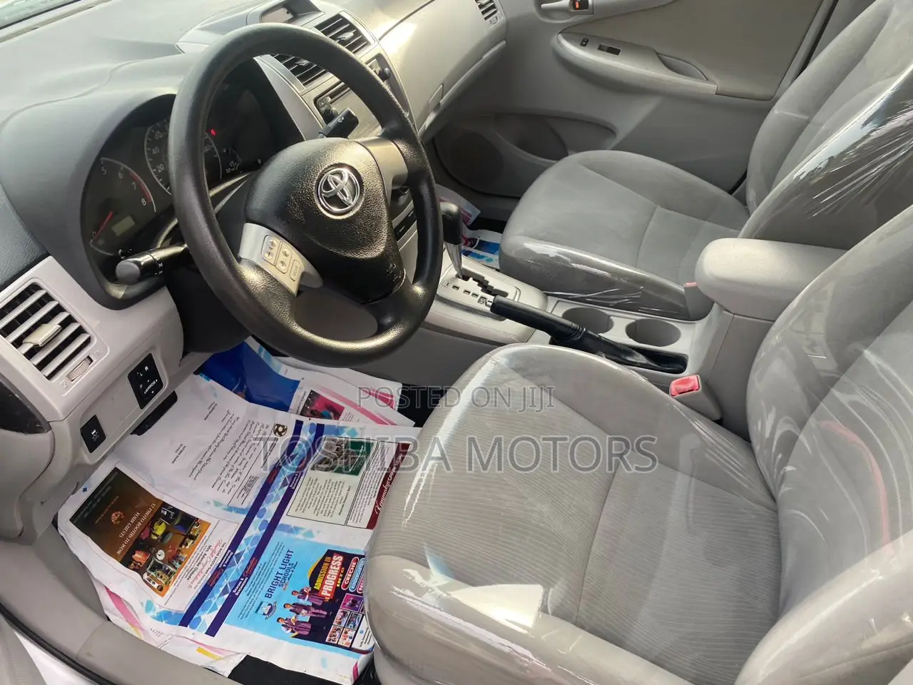 Toyota Corolla 2012 Silver