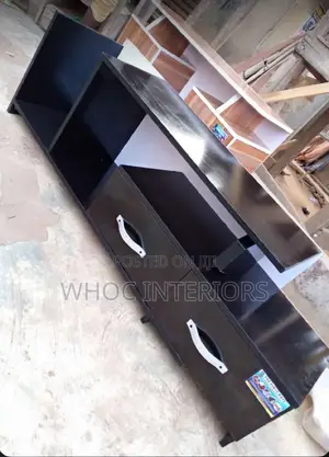TV Stands/Consoles/Mounts