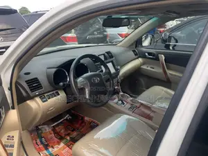 Toyota Highlander Limited 2008 White