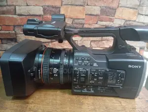 Sony PXW-X160 With Genlock, Sdi - Hdmi, Xdcam Shoots On