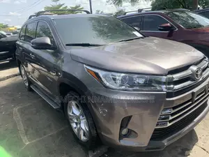 Toyota Highlander Limited Platinum V6 4x4 (3.5L 6cyl 6A) 2016 Gray