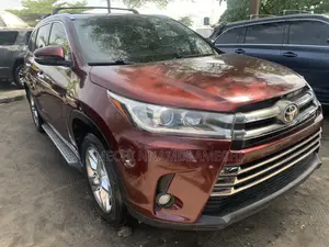 Toyota Highlander Limited Platinum V6 4x2 (3.5L 6cyl 6A) 2016 Red