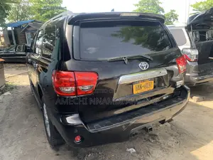Toyota Sequoia Platinum 4x4 2018 Black