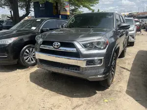Toyota 4-Runner 2013 Gray