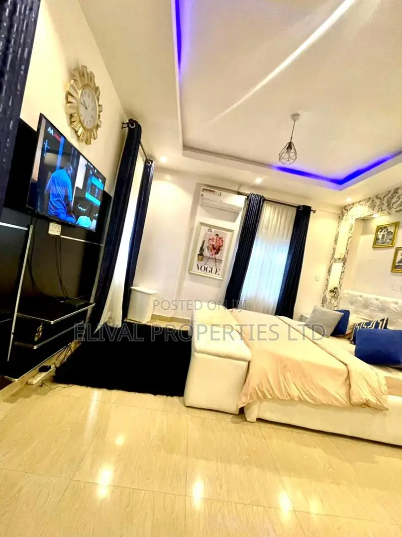 4bedrooom Luxurious Classy Serviced Apartment