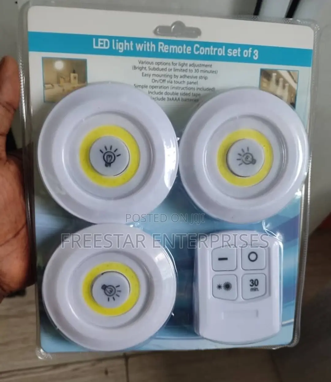 Under Cabinet Light. Set of 3 LED LIGHTS With Remote Control