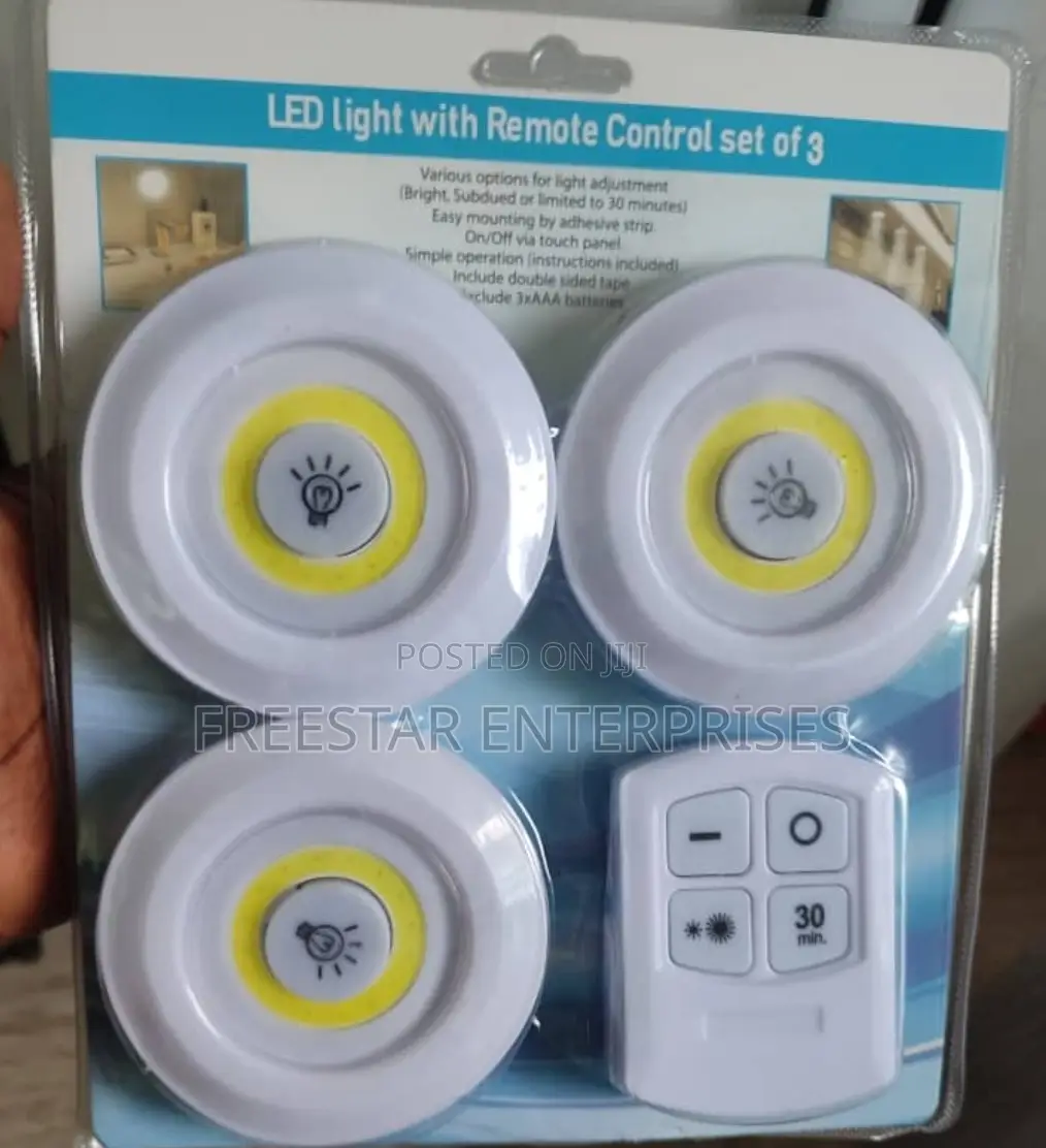 Under Cabinet Light. Set of 3 LED LIGHTS With Remote Control