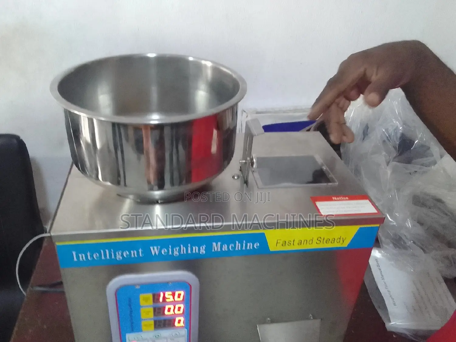 Intelligence Weighing, Filling Machine