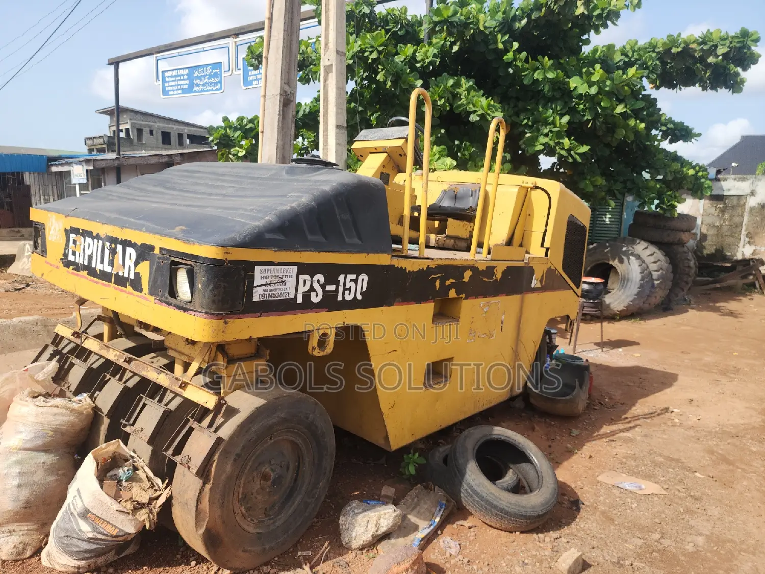 Caterpillar Asphalt Roller
