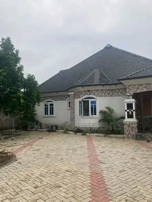 3bdrm Bungalow in Port-Harcourt for rent