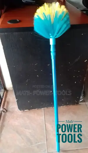 PVC Coated Metal Handle - Extendable Cobweb Duster