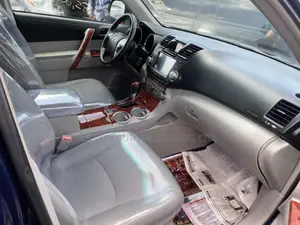 Toyota Highlander Limited 2012 Blue