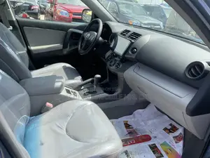Toyota RAV4 2.5 Limited 2010 Blue