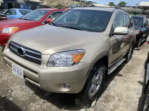 Toyota RAV4 2008 Gold