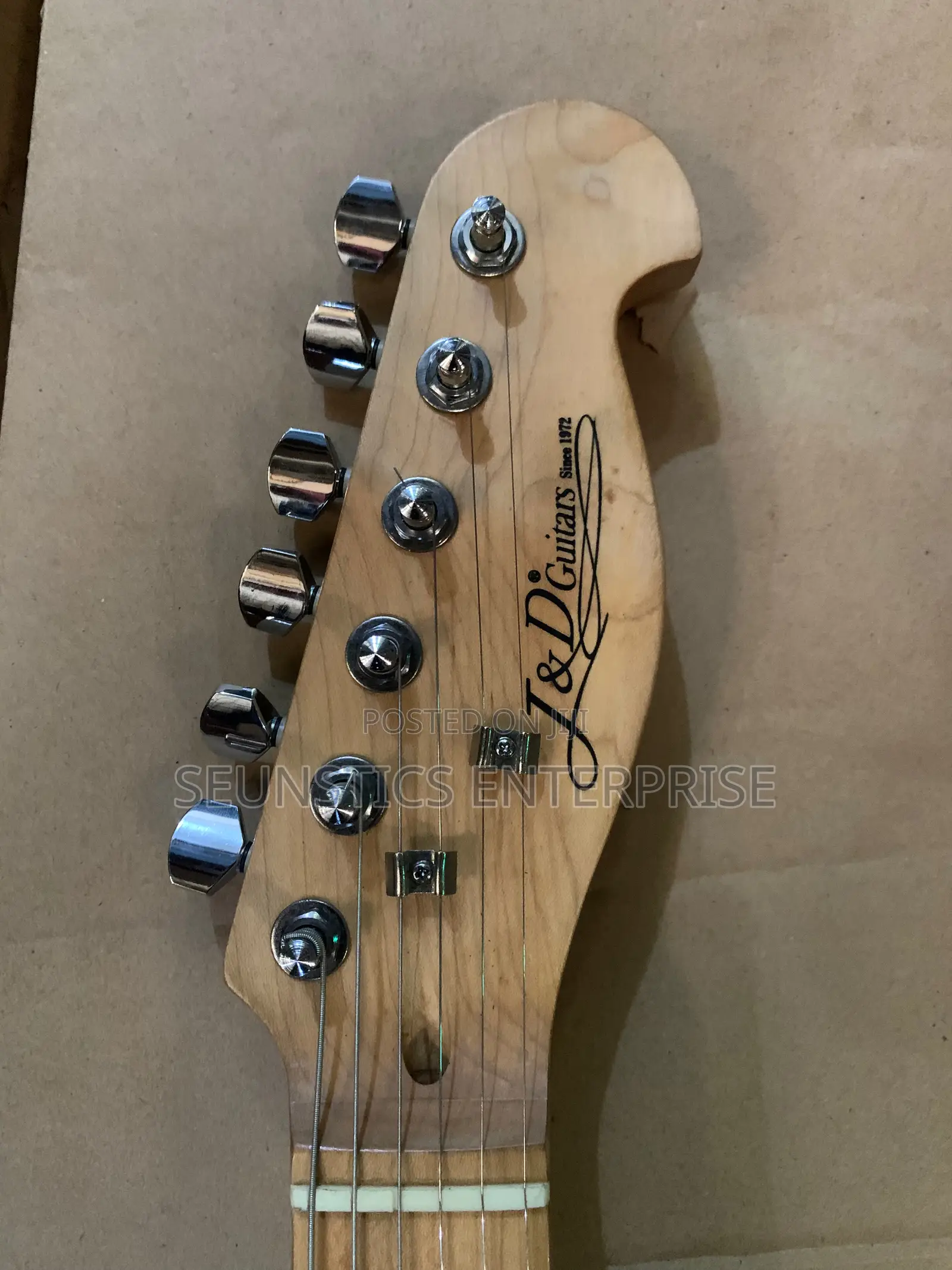 Quality J and D Maple Fret Telecaster Guitar