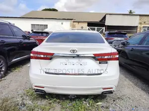 Toyota Avalon 2015 White