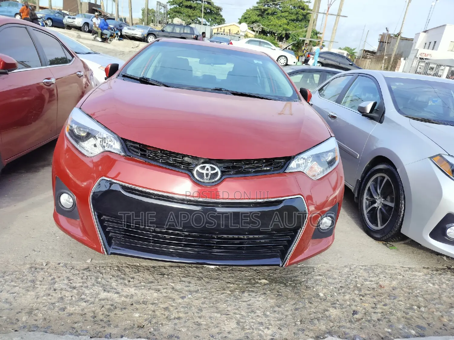 Toyota Corolla 2016 Red