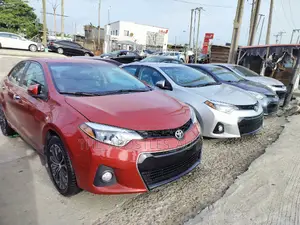Toyota Corolla 2016 Red