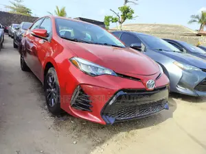 Toyota Corolla LE (1.8L 4cyl 2A) 2018 Red