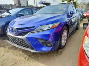 Toyota Camry LE (2.5L 4cyl 8A) 2019 Blue