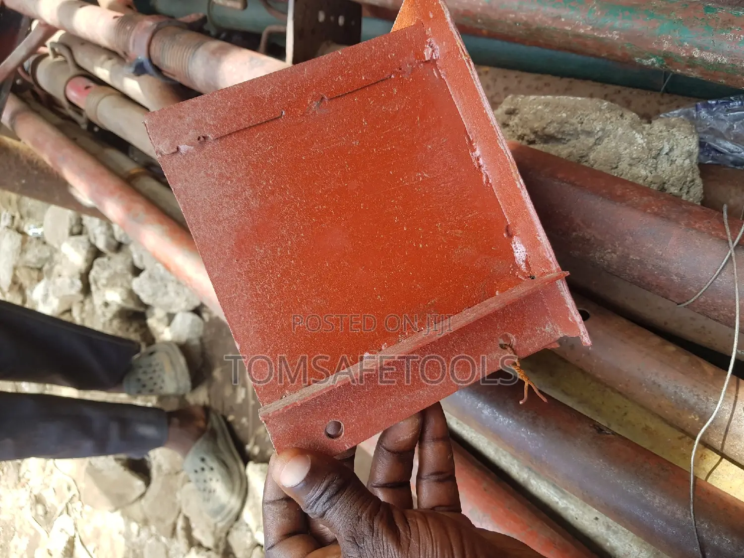 Local Cube Mould