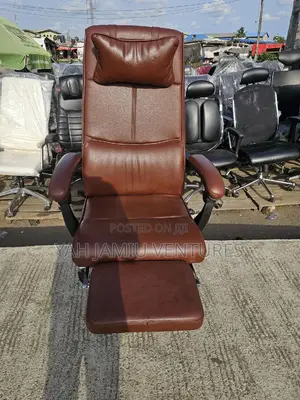 Executive Leather Chair With Leg Rest
