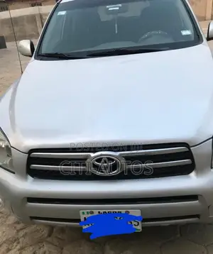 Toyota RAV4 2.0 VVT-i 2008 Silver