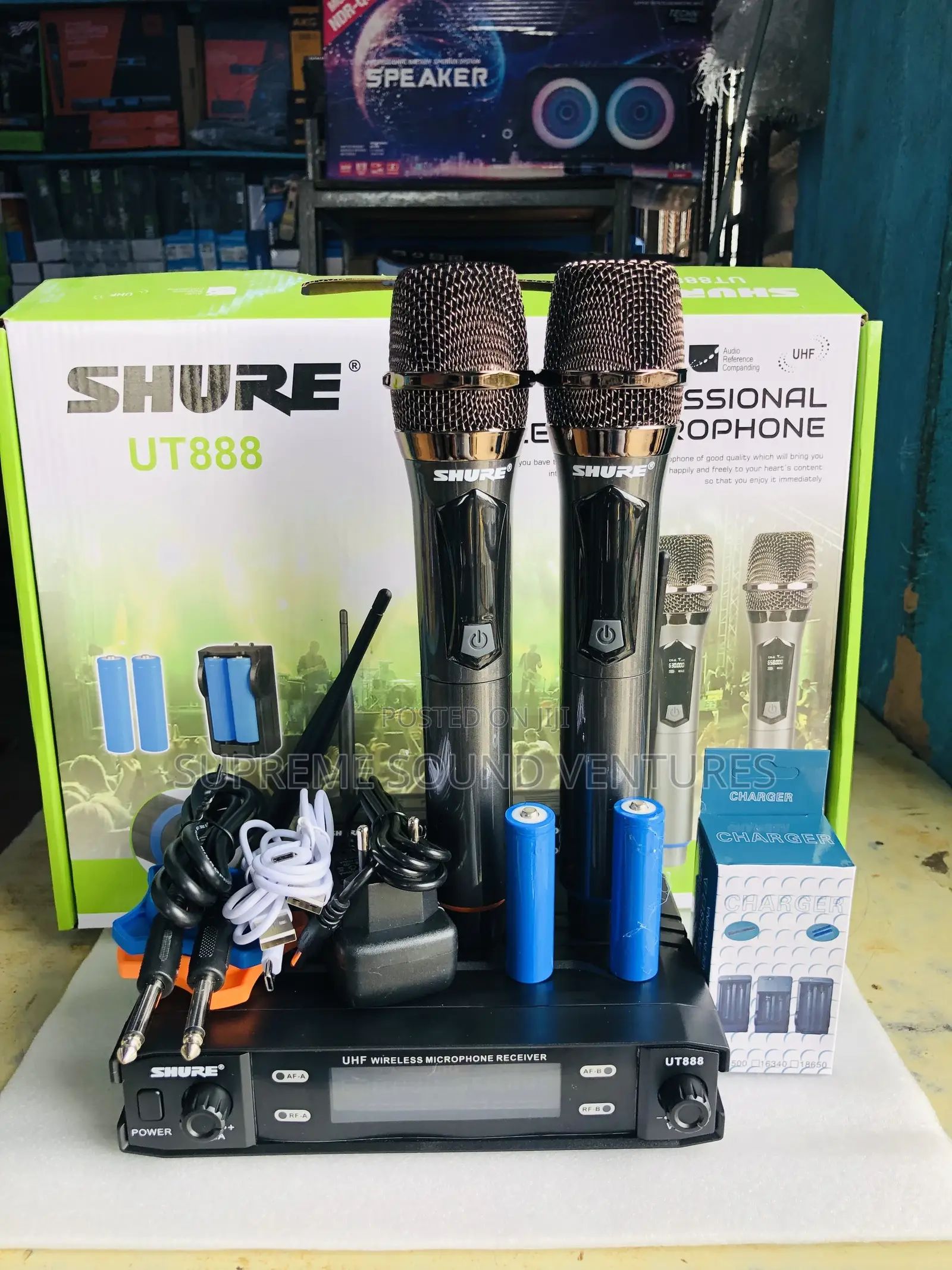 UT888 Wireless Microphone