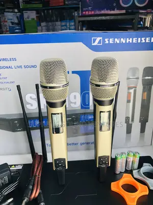 SKM9000 Wireless Microphone