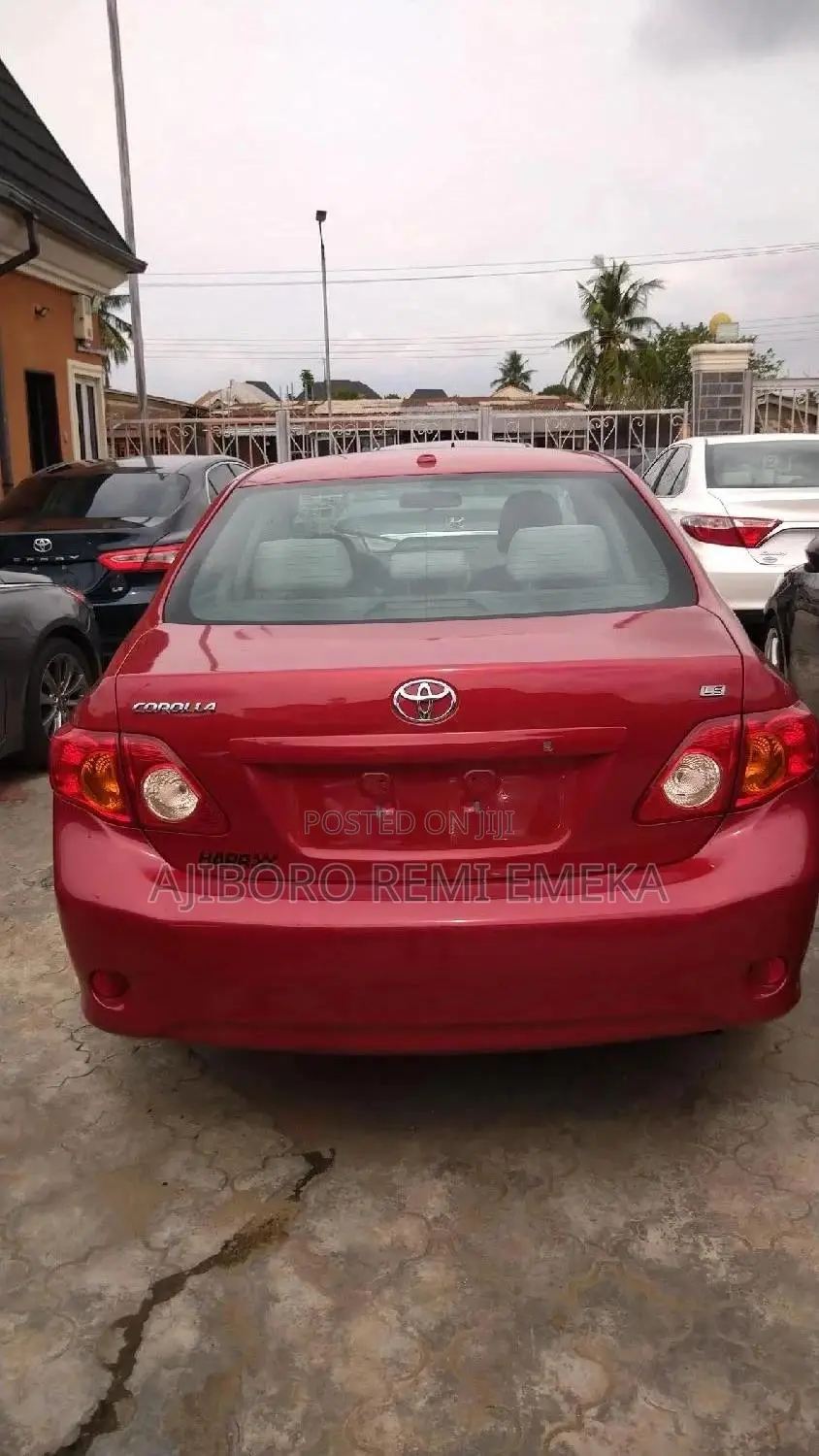 Toyota Corolla 2010 Red