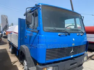 Mercedes Benz 814 2004 Model