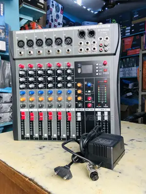 6 Channels Mixing Console