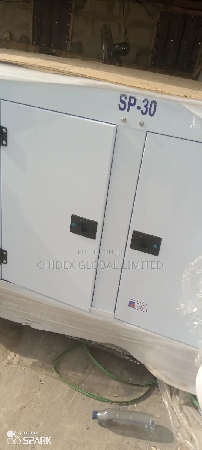 30kva Perkins Soundproof Diesel Generator 100% Copper 100%