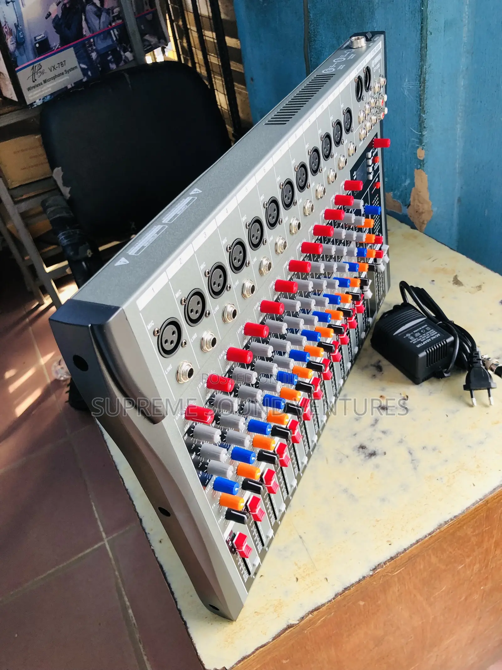 16channels Mixing Console