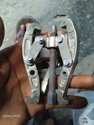 3 Ways Bearing Puller 3"